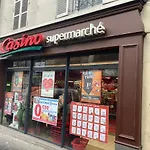 Studio calme et éclairé proche de Nation C