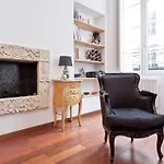 Romantic Apartment Close To Le Marais