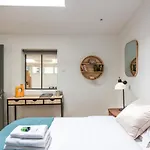 Outstanding Architect Loft - Canal St Martin