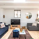Outstanding Architect Loft - Canal St Martin