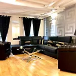 Champs Elysees Apartment 1