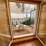 Charming 36M With Terrace In The Heart Of Paris