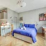 Perfect Parisian Apartment Lemarais For You!