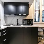 Le studio de belleville 2 à 4 personnes