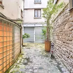 Superb 2 Bedroom Flat In Le Marais Neighborhood
