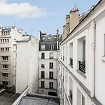 Charmant Studio Pres Des Champs-Elysees