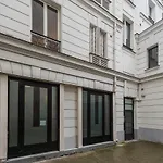 Charmant Studio Pres Des Champs-Elysees