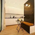 Studio Fonctionnel Tout Equipe Proche Metro - 2P - Flat-Guest