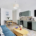Chic Apartment With Garden -2Br-6P- Grenelle