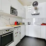 Lovely 2-Bedroom In The Heart Of Paris