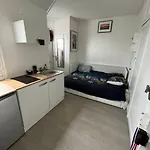Cozy Room Nearby Champs Elysees