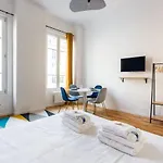 Superb Studio Near Bastille