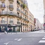 Apartment For 2 People - Paris 18