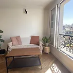 Charming And Elegant Apartment Oberkampf Paris