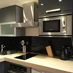 Lovely Studio Center Of Paris
