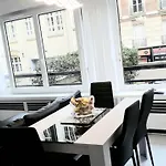 Modern 1 Bed Flat - Near Arc De Triomphe & Champs Elysees