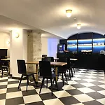 New Hôtel Lafayette