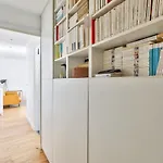 Sober Apartment For 2 People - Paris 12E