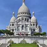 Super Studio Proche Montmartre !