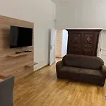 Appartement Spacieux Au Coeur Du 9 Eme Arrondissement