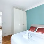 Montmartre City Apartment - Abbesses Paris