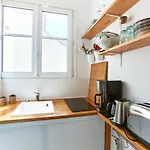 Montmartre City Apartment - Abbesses Paris
