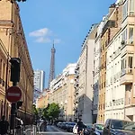Paris C\'Est Magique