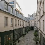 Great Sized Studio Next To Invalides