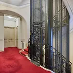 Apartment Place Vendome By Studio Prestige