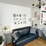Quiet And Charming Studio For Two In Paris 2Th