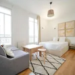 Studio Buttes-Chaumont - Hautpoul - III