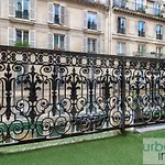 24 - Pretty Parisian Home In Montorgueil