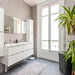 Appartement Concorde, Rue Royale - 8 Places