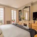 Appartement Concorde, Rue Royale - 8 Places
