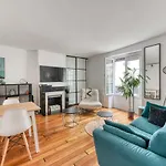 Appartement Elegant Au Pied Du Sacre Coeur !