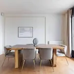 Avenue Montaigne Luxury Apartment 2Br 4P
