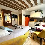 Mytripinparis - Quiet & Fully Renovated Studio