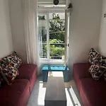 Cosy Renovated 1-Bedroom Etoile