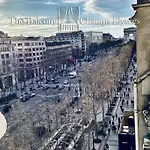 The Balcony Avenue Champs-Elysées