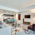 Modern And Bright 2Bd For 11 Guests In Le Marais!
