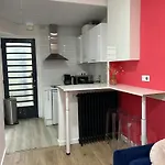 Stylish And Chic Apartment