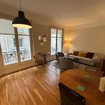 Elegance Parisienne Pour 4 Personnes
