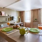 Latin Apartment