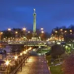 Heart Of Paris And Magical View Of The Seine River By Weekome