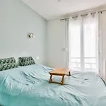 Paris9