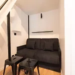 Lovely Nest In Paris