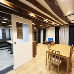 Urban Flat 43 - Charming Parisian Flat Near Grands Boulevards
