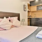 Agreable Appartement Proche Galerie Lafayette