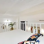 Beautiful And Contemporary Apartment - Arc De Triomphe Champs Elysees