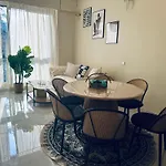MONTAIGNE - CHAMPS ELYSEES LUXURY&DESIGN / 110 m2